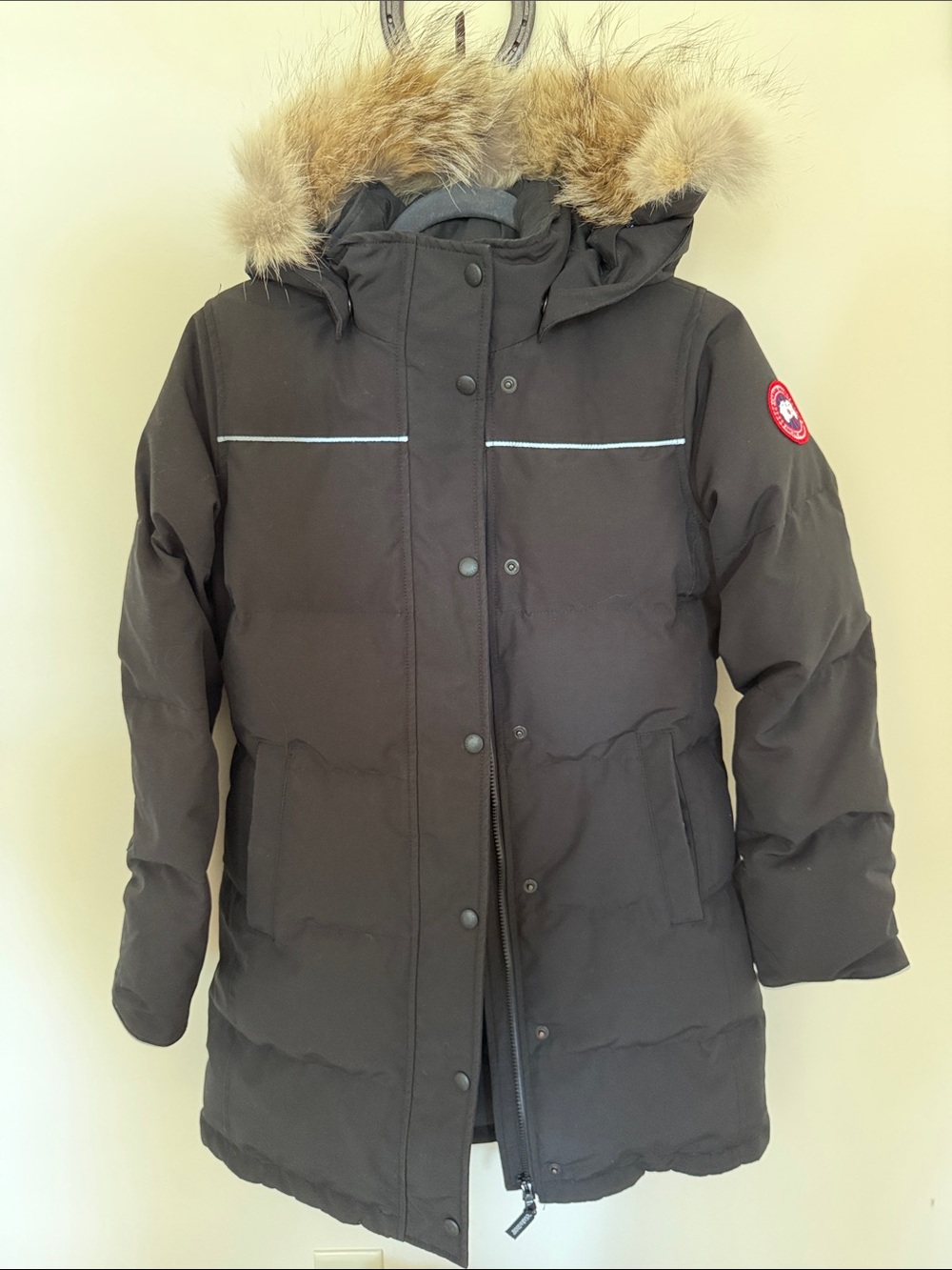 Canada Goose Brittania  Black Puffer Parka with Fur-Trim Hood 14-16 large